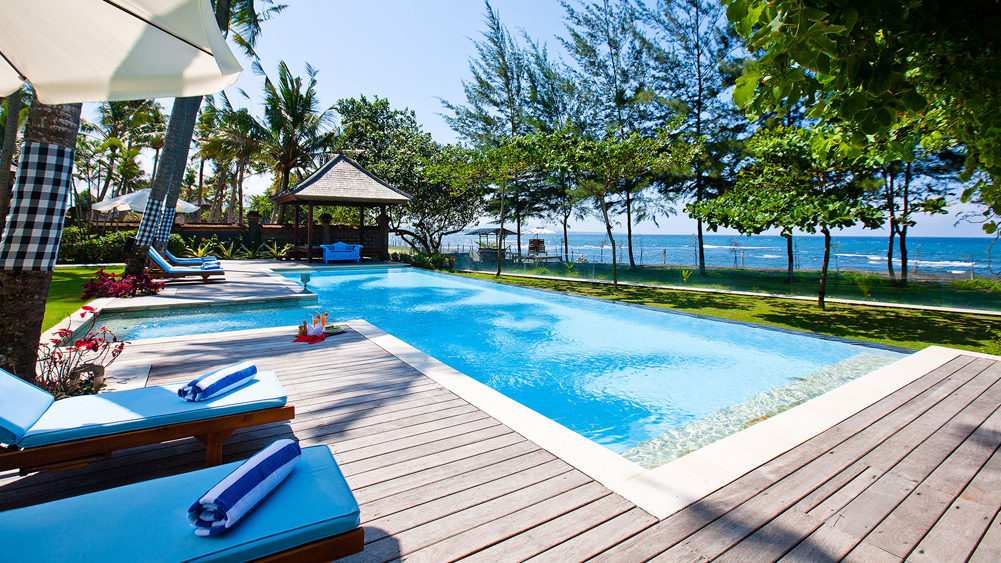 Puri Nirwana - Absolute beachfront